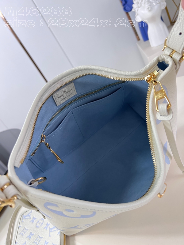 ルイヴィトンバッグ着用イメージ